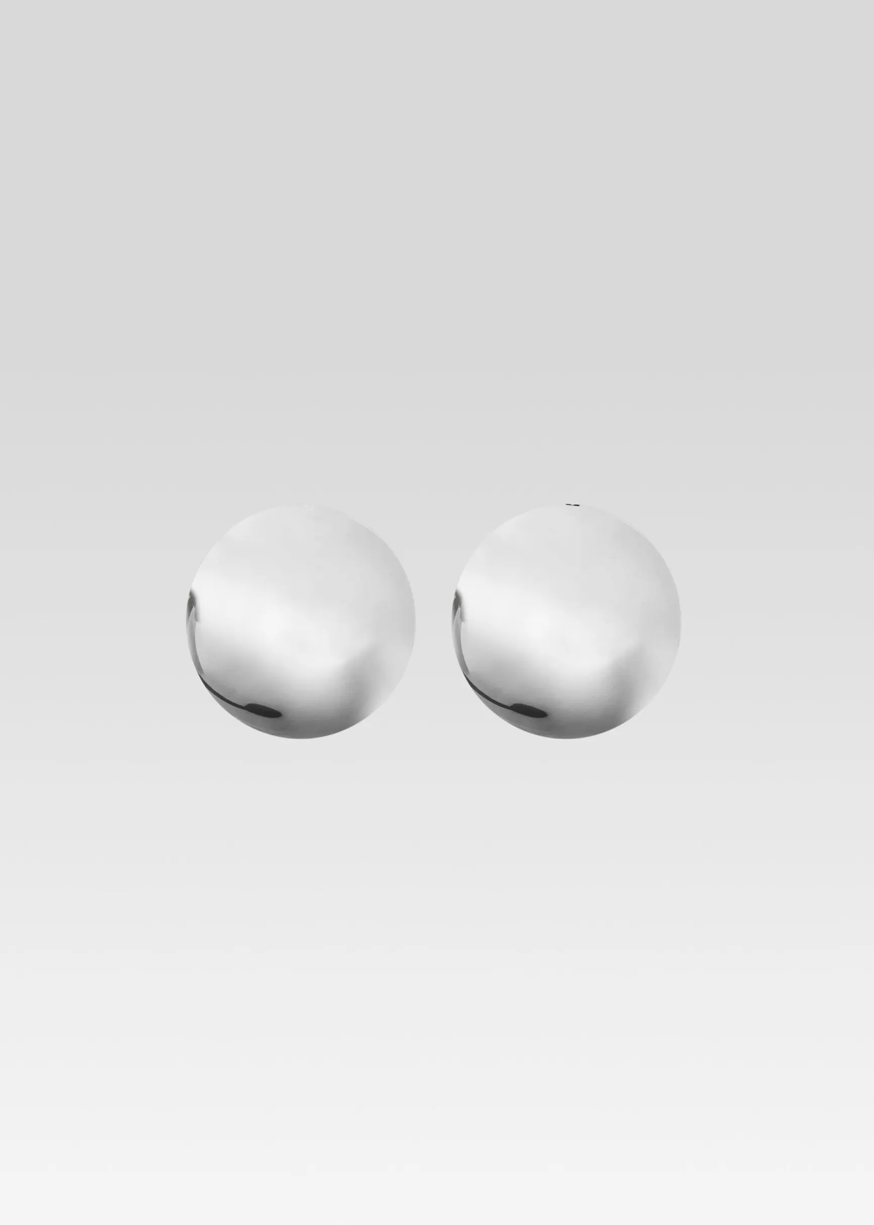 Business Chic*Retrofete Sphere Earrings Silver