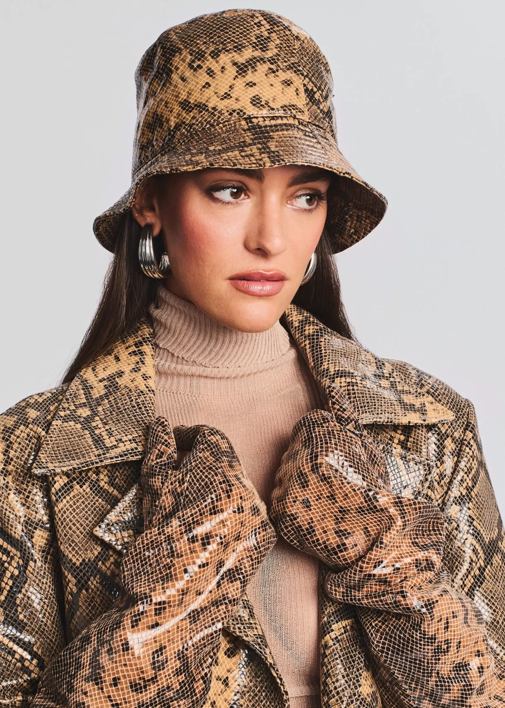 Neutral Moments*Retrofete Yani Leather Gloves Tannin Snake